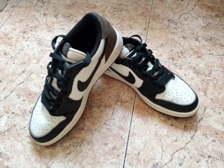 Zapatillas Nike Air Blancas y Negras