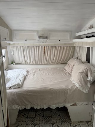 Vendo caravana en camping la masia (blanes)