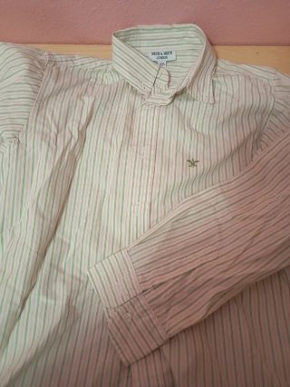 Lote Ropa Niño bermudas ,camisas y chaqueta
