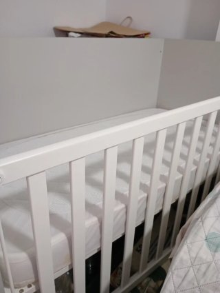 Cuna blanca con colchón