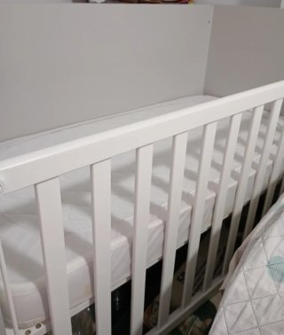Cuna blanca con colchón