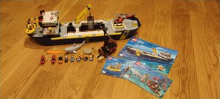 LEGO City 60266 Buque de Exploración