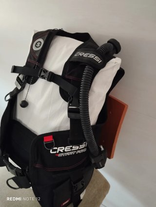 Equipo de submarinismo  CRESSI