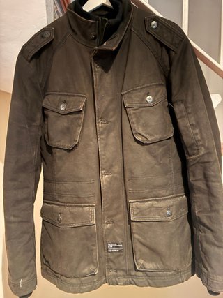 Chaqueta motera estilo militar