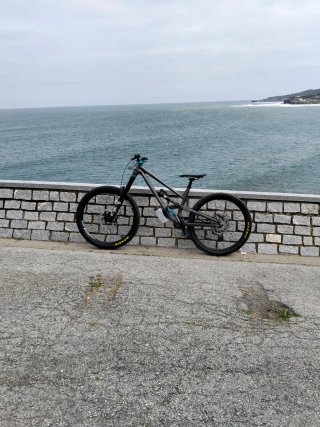 Commencal Clash dark slate 2023