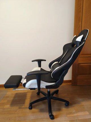 Silla Gaming Reclinable con Reposapiés