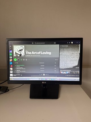 Monitor LG 22” + Adaptador HDMI