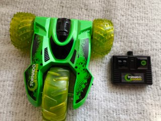 Coche radiocontrol Tornado Luminoso