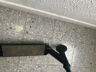 Patinete de trucos negro y azul
