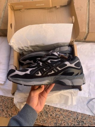 Asics GEL-NYC Carbon Ash/Silver Taglia 42