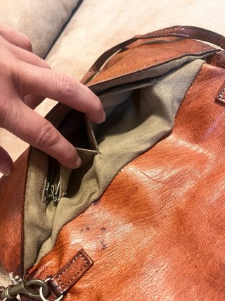 Bolso de piel vintage marrón