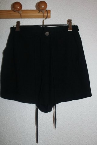 Shorts negros Stradivarius