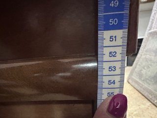 Dos mesitas de noche de madera