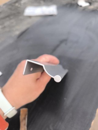 Tirador de aluminio