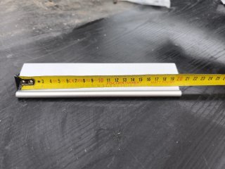 Tirador de aluminio