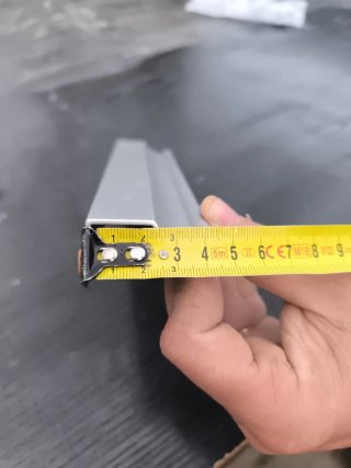 Tirador de aluminio