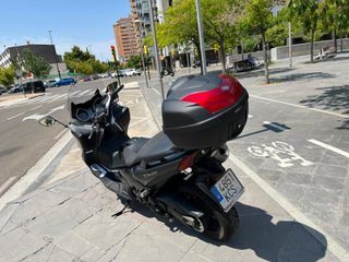 Yamaha Tmax 530 DX Maxi Scooter Negra