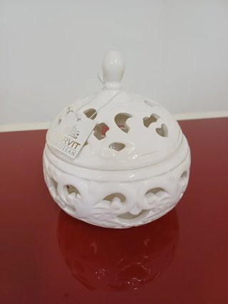 Porta bon-bon Hervit in porcellana traforata