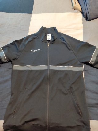 Chaqueta chándal Nike Dri-Fit Talla L