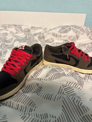 Nike Jordan 1 Low Travis Scott
