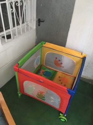Cuna de viaje Olmitos roja