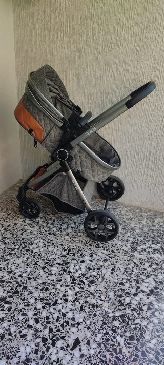 Coche de bebé y silla coche grupo 0