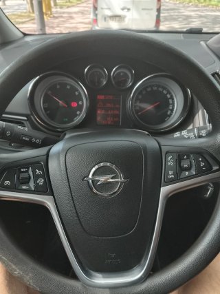 Opel Zafira Tourer 2015