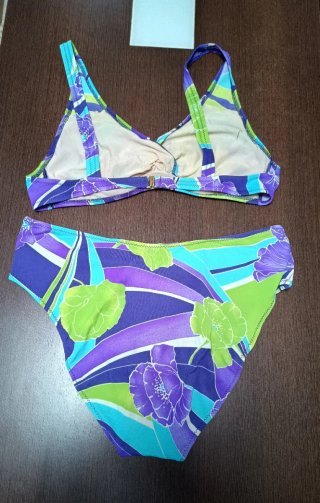 Bikini flores morado y verde 2 piezas