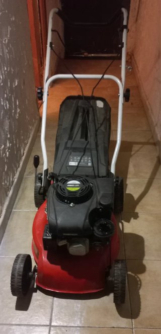 Cortacésped de gasolina