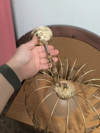 Lámpara de techo antigua dorada