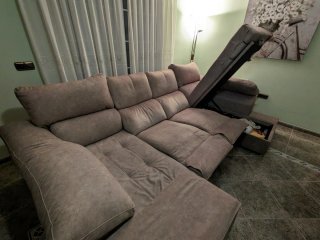 Sofá chaiselongue 4 plazas.
