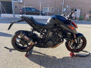 KTM 1290 Super Duke R Negra Naranja