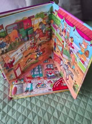 2 libros mira por la ventana