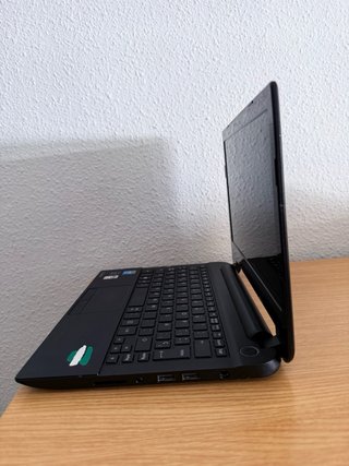 Portátil Toshiba 11'' SSD Windows 11 Office 2024