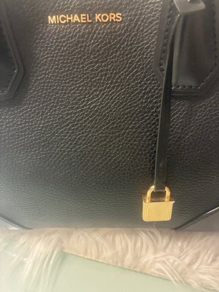Bolso Michael Kors Negro y Dorado