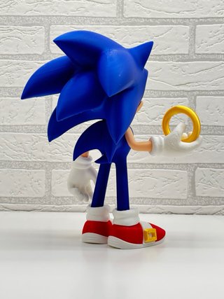 Figura Sonic con Anillo Dorado