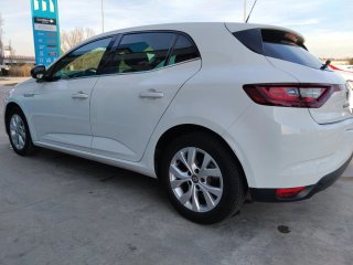 Renault Megane IV 1.3 TCE limited 115cv único dueñ
