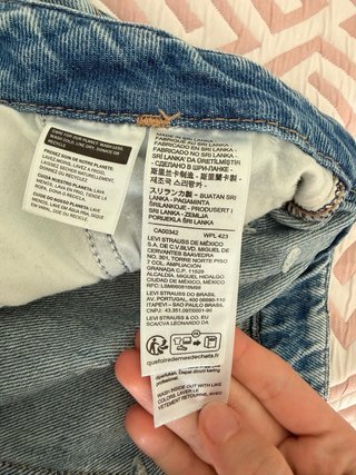 Bermuda Levi's Cargo Azul