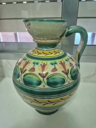 Set de cerámica pintados a mano.