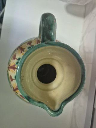 Set de cerámica pintados a mano.