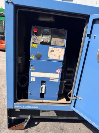 Grupo electrógeno SDMO 33 kVa