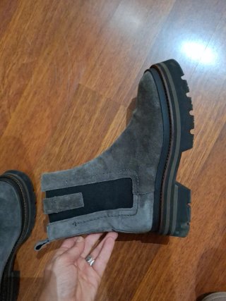 Botines Alpe Talla 39 Gris. En caja original