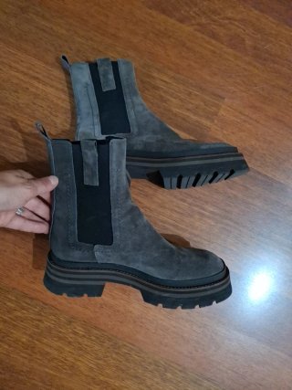 Botines Alpe Talla 39 Gris. En caja original