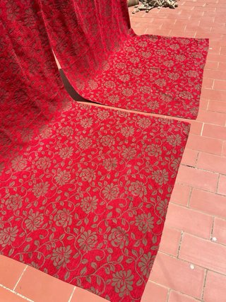 Mucha tela Brocada aDamascada 2 cortinas perfectas