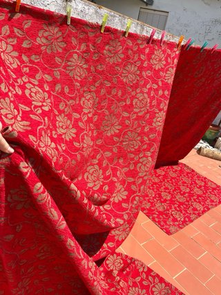 Mucha tela Brocada aDamascada 2 cortinas perfectas