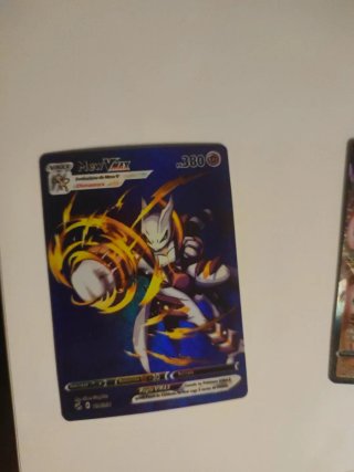 Carta Pokémon Pikachu VMAX 860/203