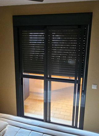 Conjunto Ventanas Aluminio Gris con Mosquiteras