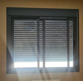 Conjunto Ventanas Aluminio Gris con Mosquiteras
