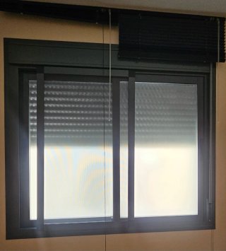 Conjunto Ventanas Aluminio Gris con Mosquiteras