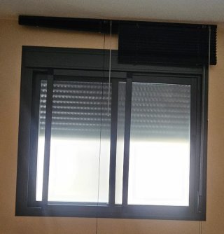 Conjunto Ventanas Aluminio Gris con Mosquiteras